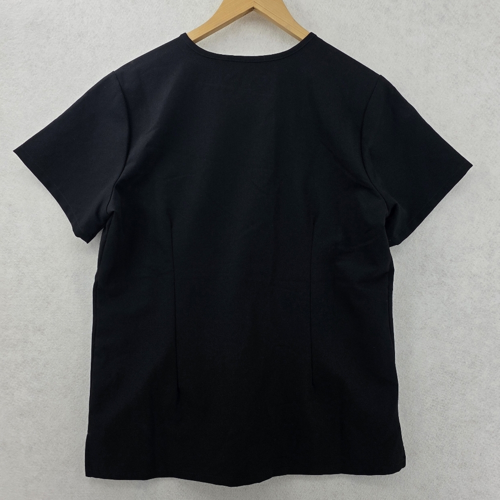 FIGS Catarina One-Pocket Scrub Top Women's Size Medium Regular Black - Picture 10 of 11